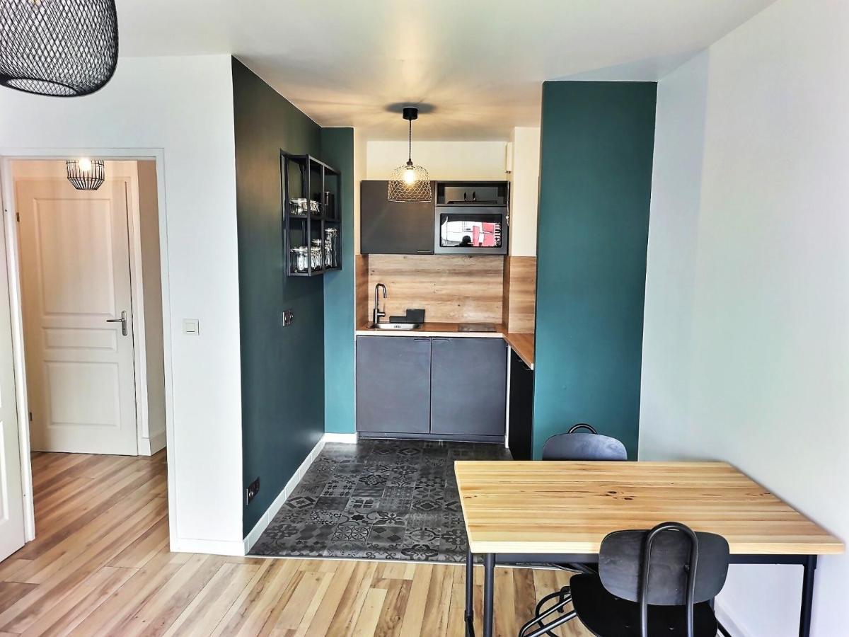 L'Ebenisterie - Sublime Type 2 Lumineux - Grand Balcon Apartment Орво Екстериор снимка